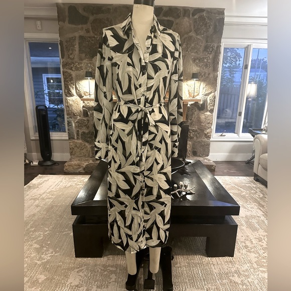 NWOT Equipment button up dress - Picture 4 of 8